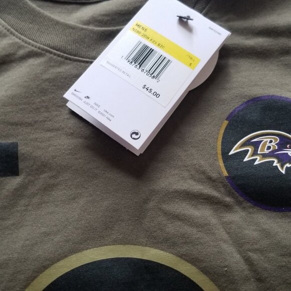 Nike Lamar Jackson Baltimore Ravens Salute to Service Name & Number T-Shirt, SM - Picture 5 of 11